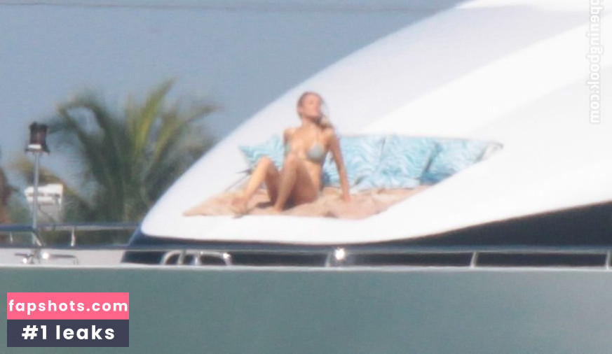 Joanna Krupa Nude Leaks OnlyFans Photos #621 - LeakJerk