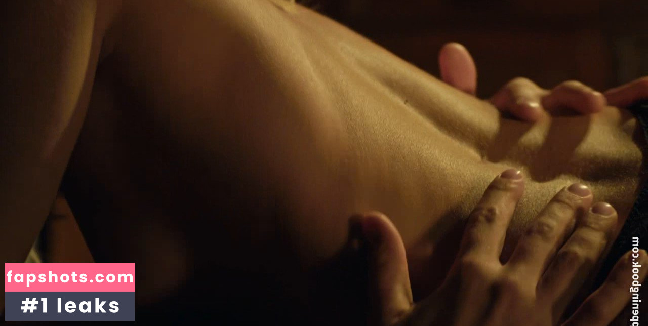 Joanna Opozda gallery photo #2