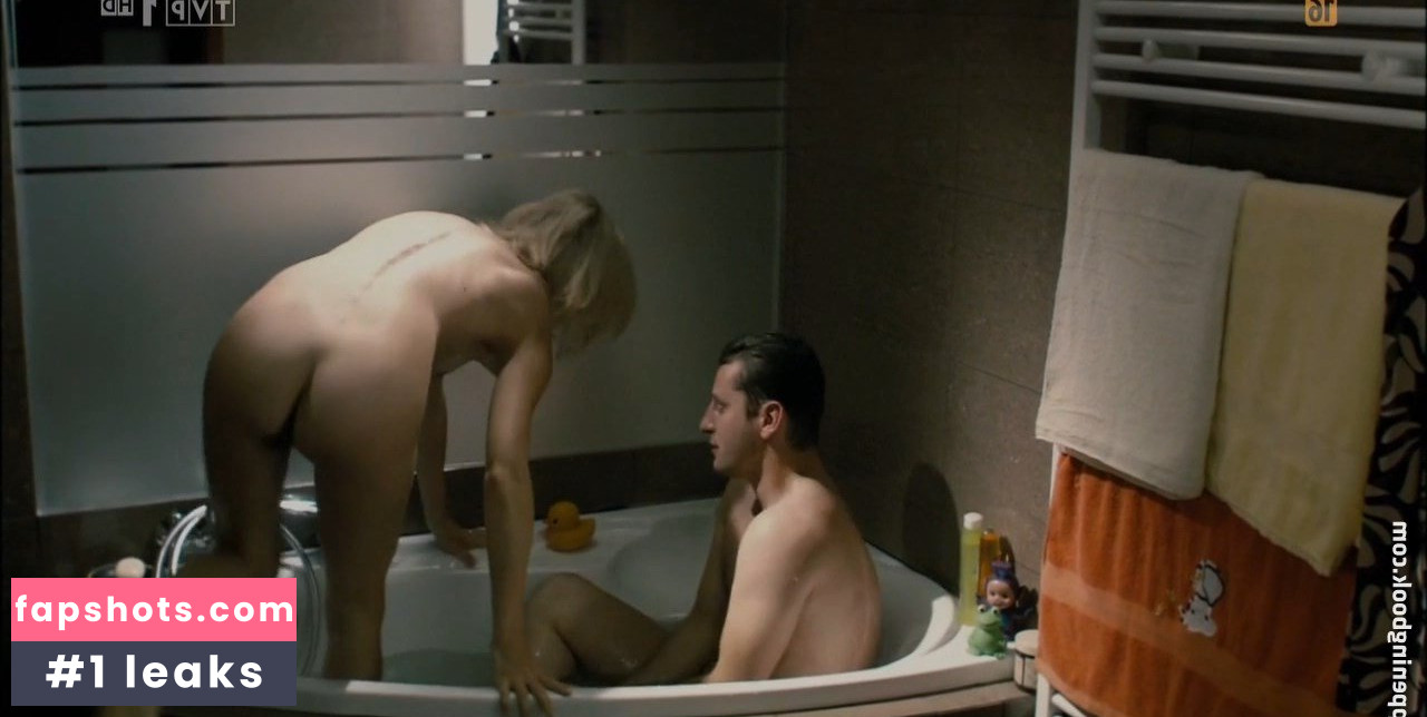 Joanna Pierzak gallery photo #7