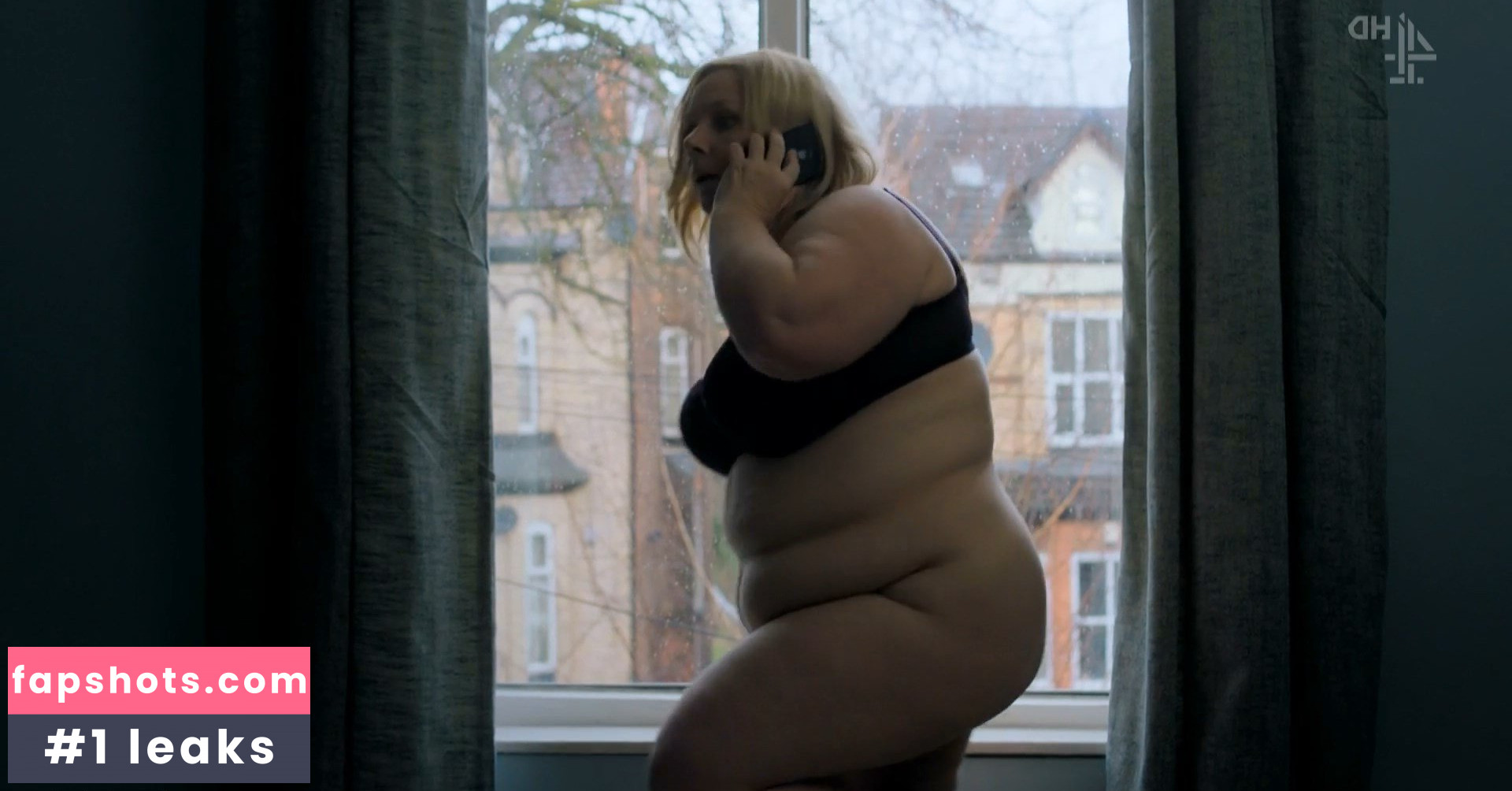 Joanna Scanlan gallery photo #3