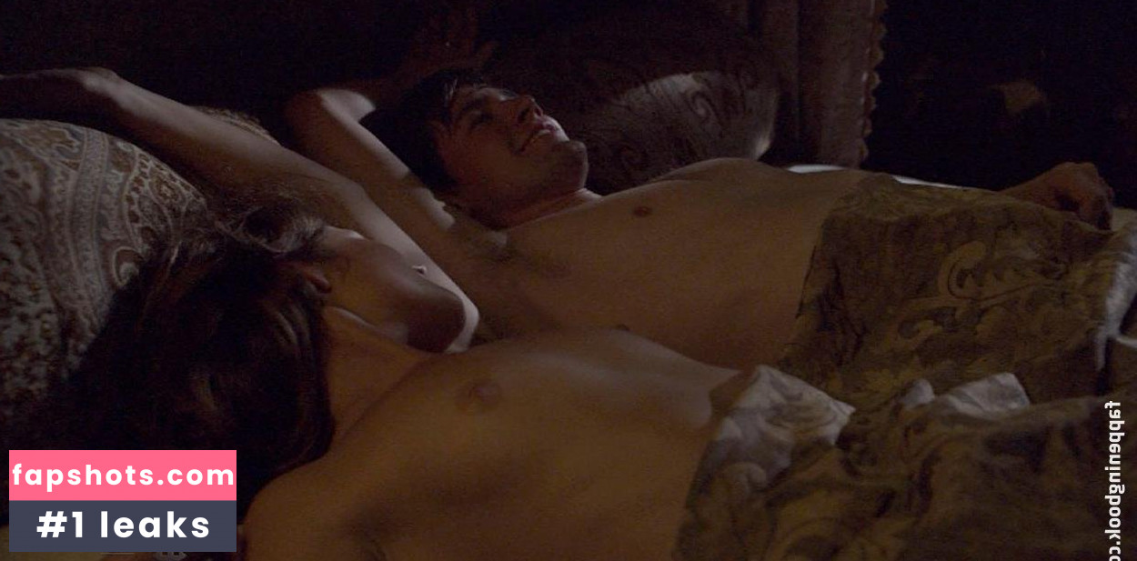 Joanne King gallery photo #8