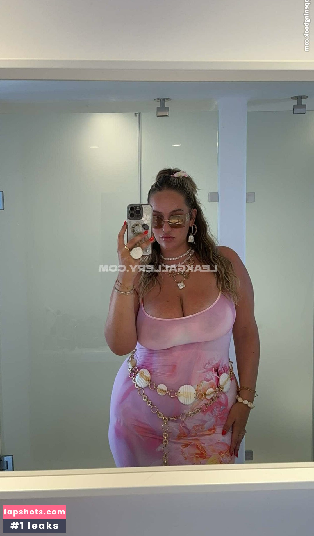 JoannVdHerik Nacktheit OnlyFans Fotos #5 - Fapshots