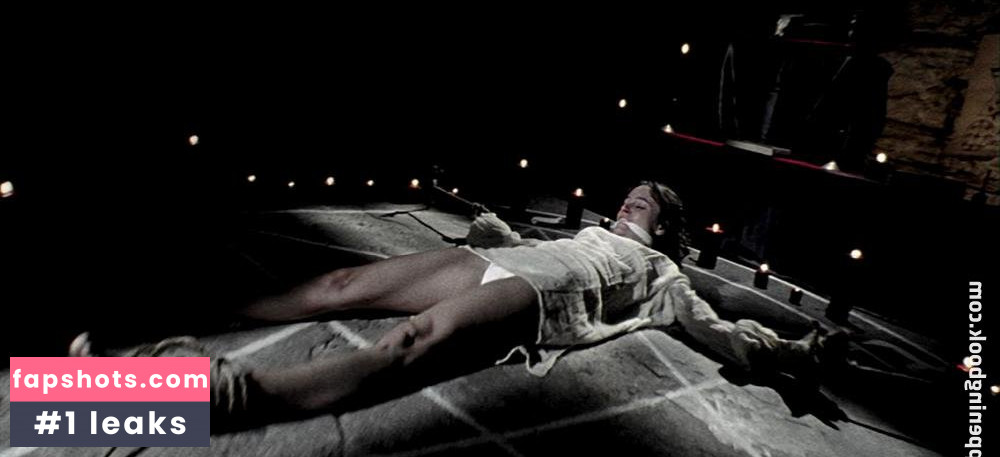 Jocelin Donahue nude babe gallery