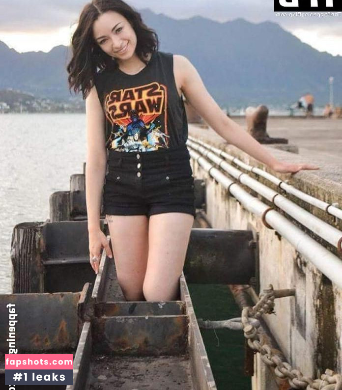 Jodelle Ferland gallery photo #8