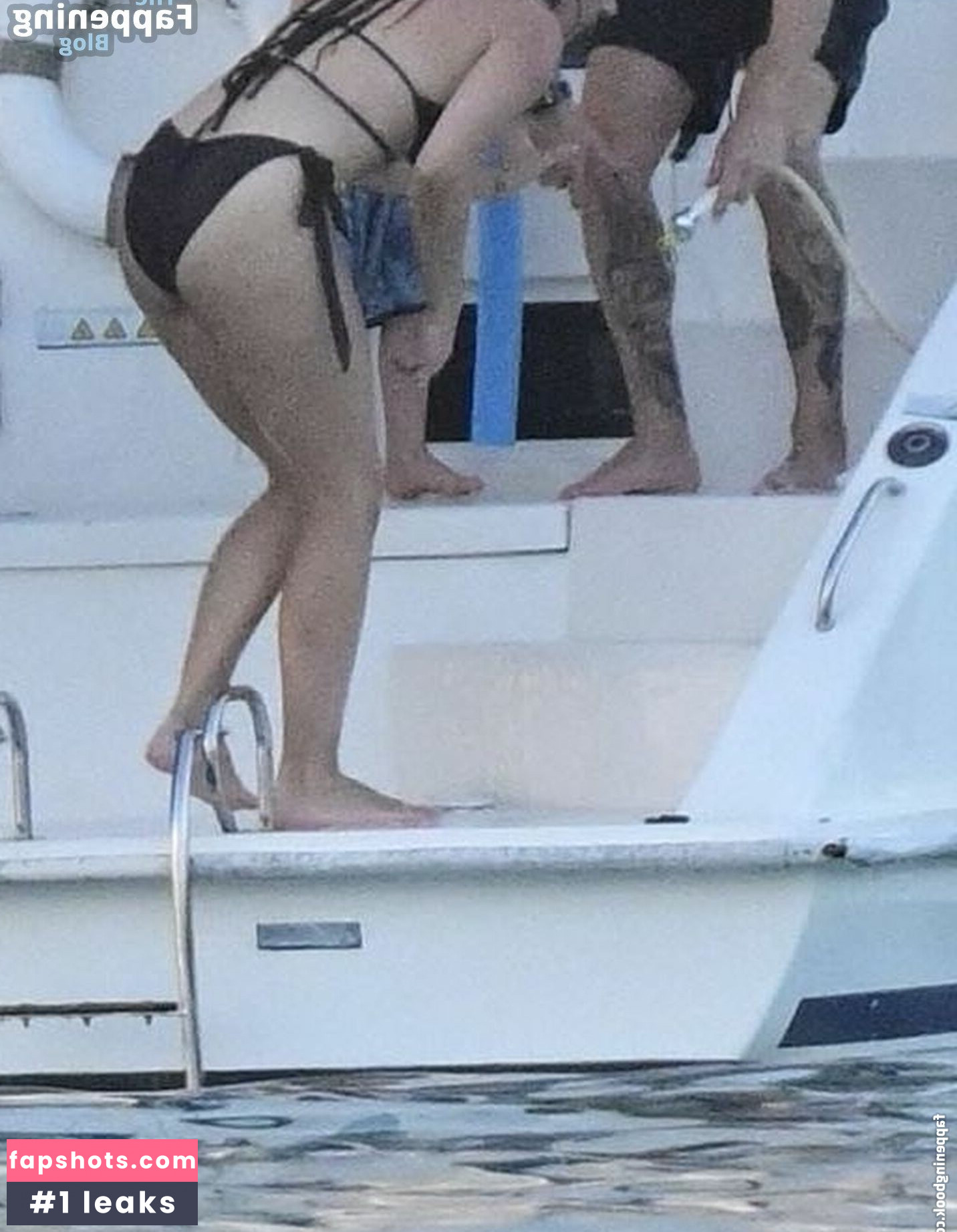 Jodi Albert gallery photo #17