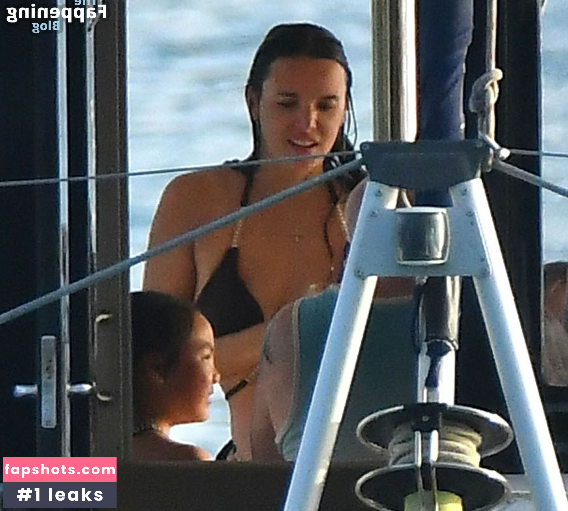 Jodi Albert gallery photo #26