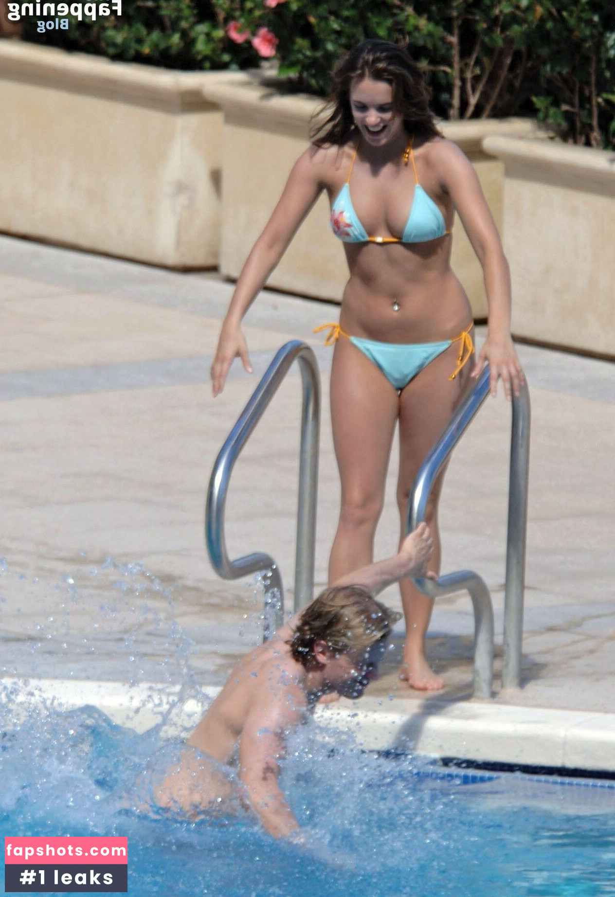 Jodi Albert gallery photo #49