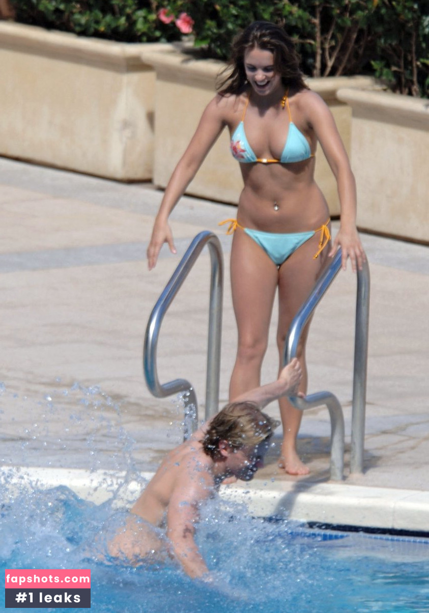 Jodi Albert gallery photo #60