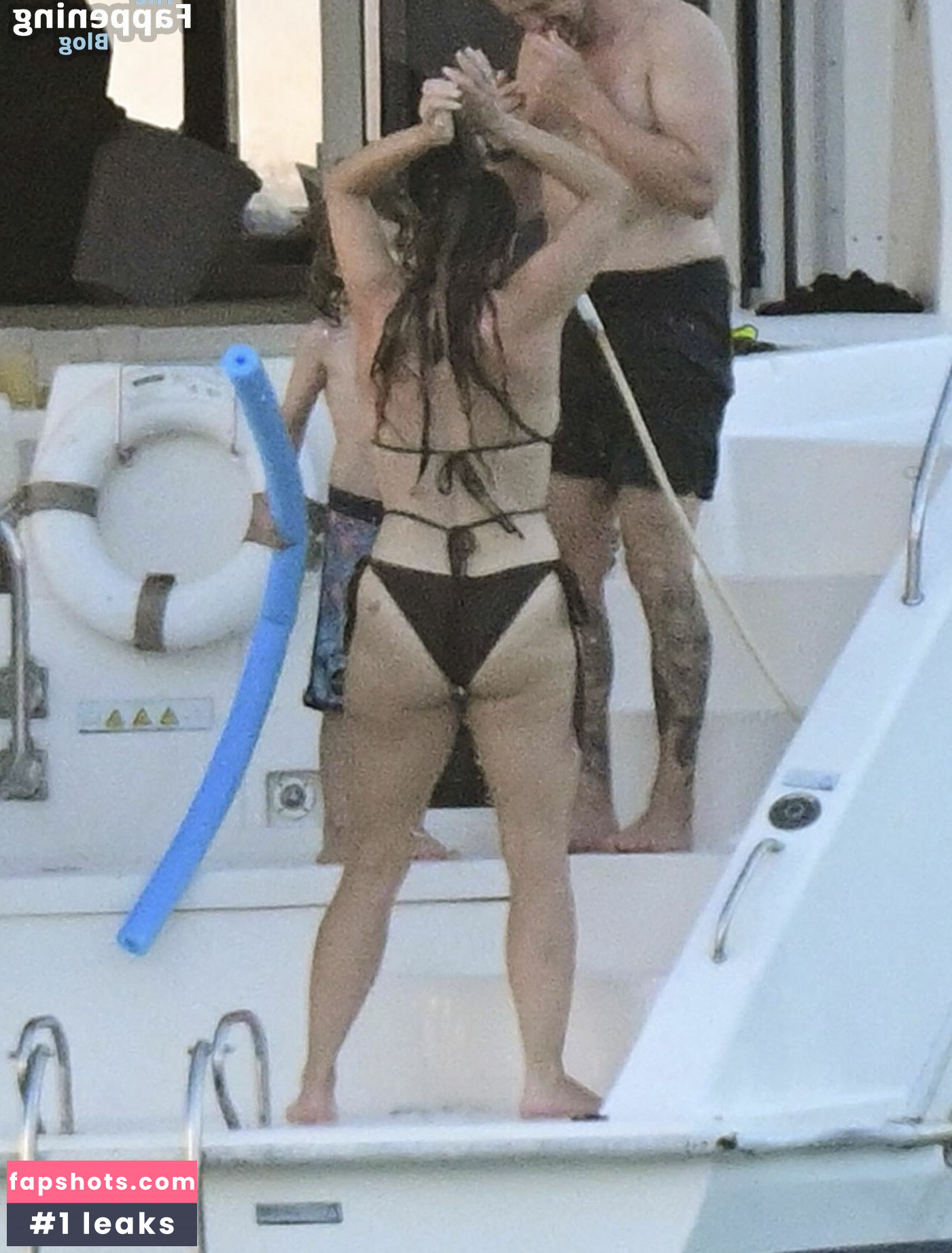 Jodi Albert gallery photo #9