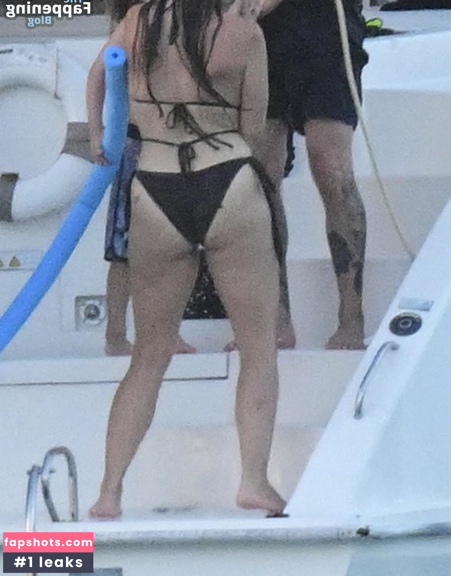 Jodi Albert gallery photo #10