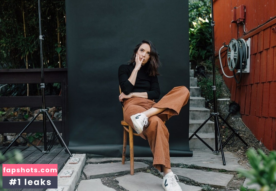 Jodi Balfour Nude Leaks OnlyFans Photos #21 - LeakJerk