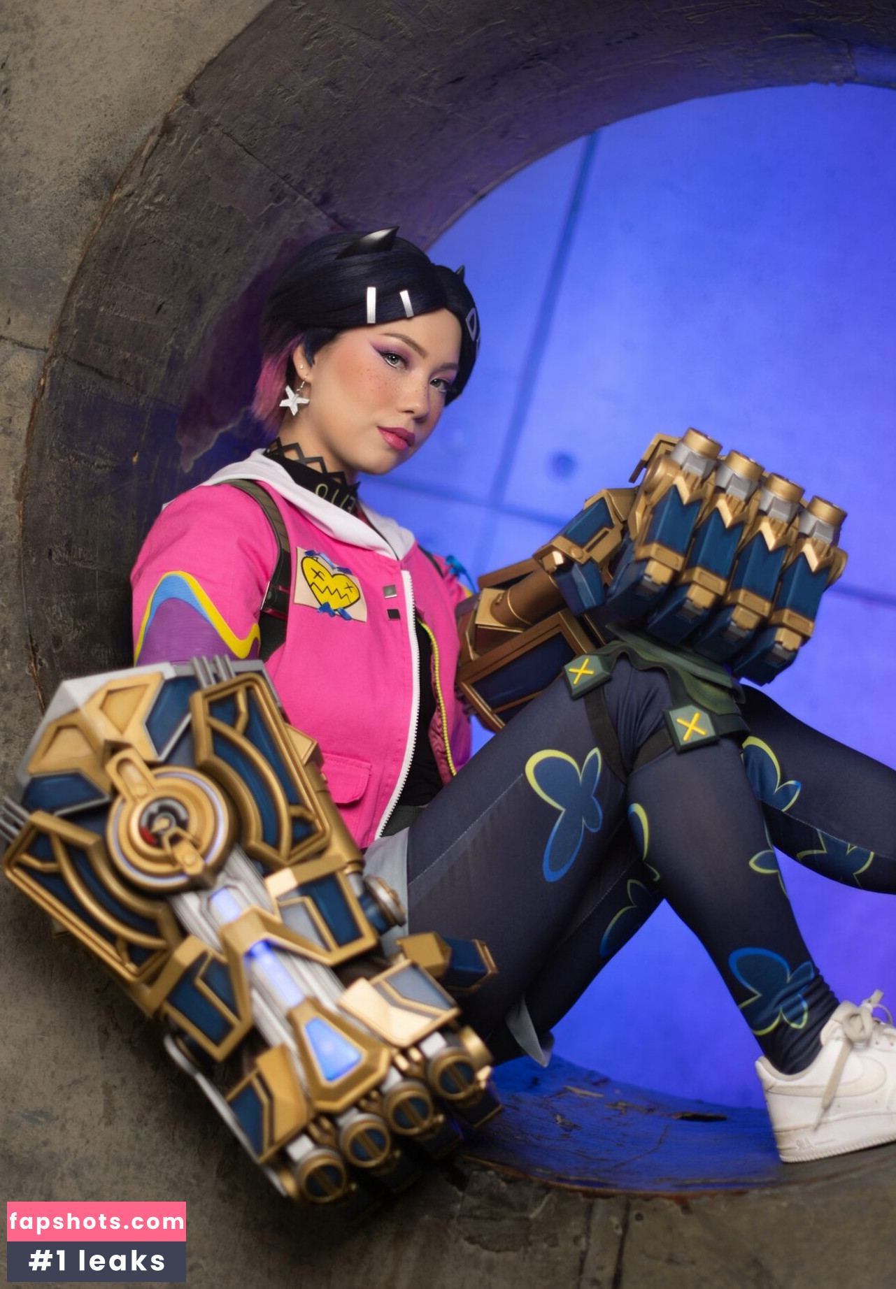 Jodi | QuarterJade gallery photo #22