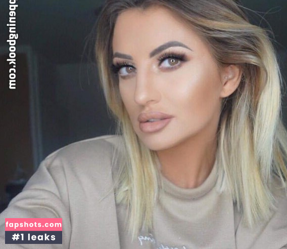 Jodie Carnall gallery photo #12