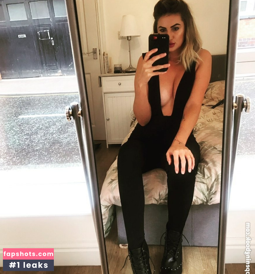 Jodie Carnall gallery photo #6