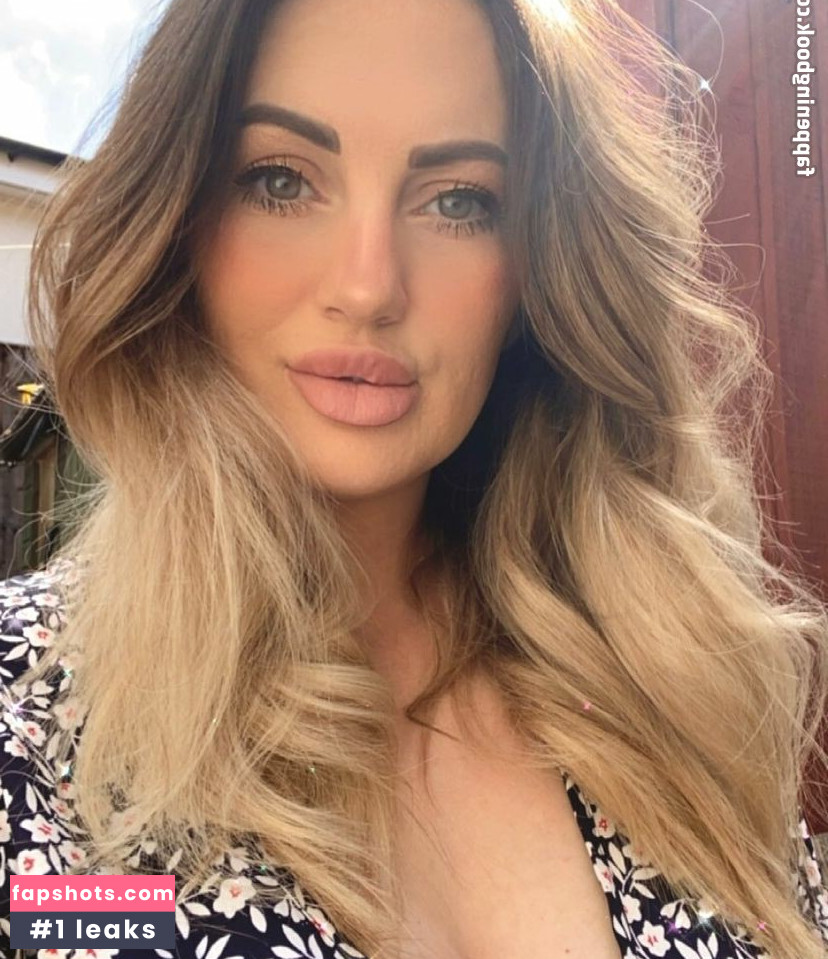 Jodie Carnall gallery photo #7