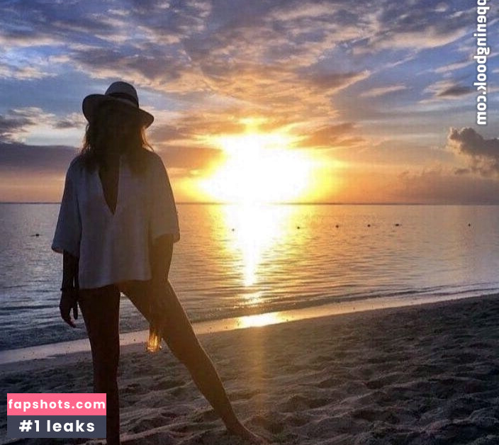 Jodie Comer gallery photo #147