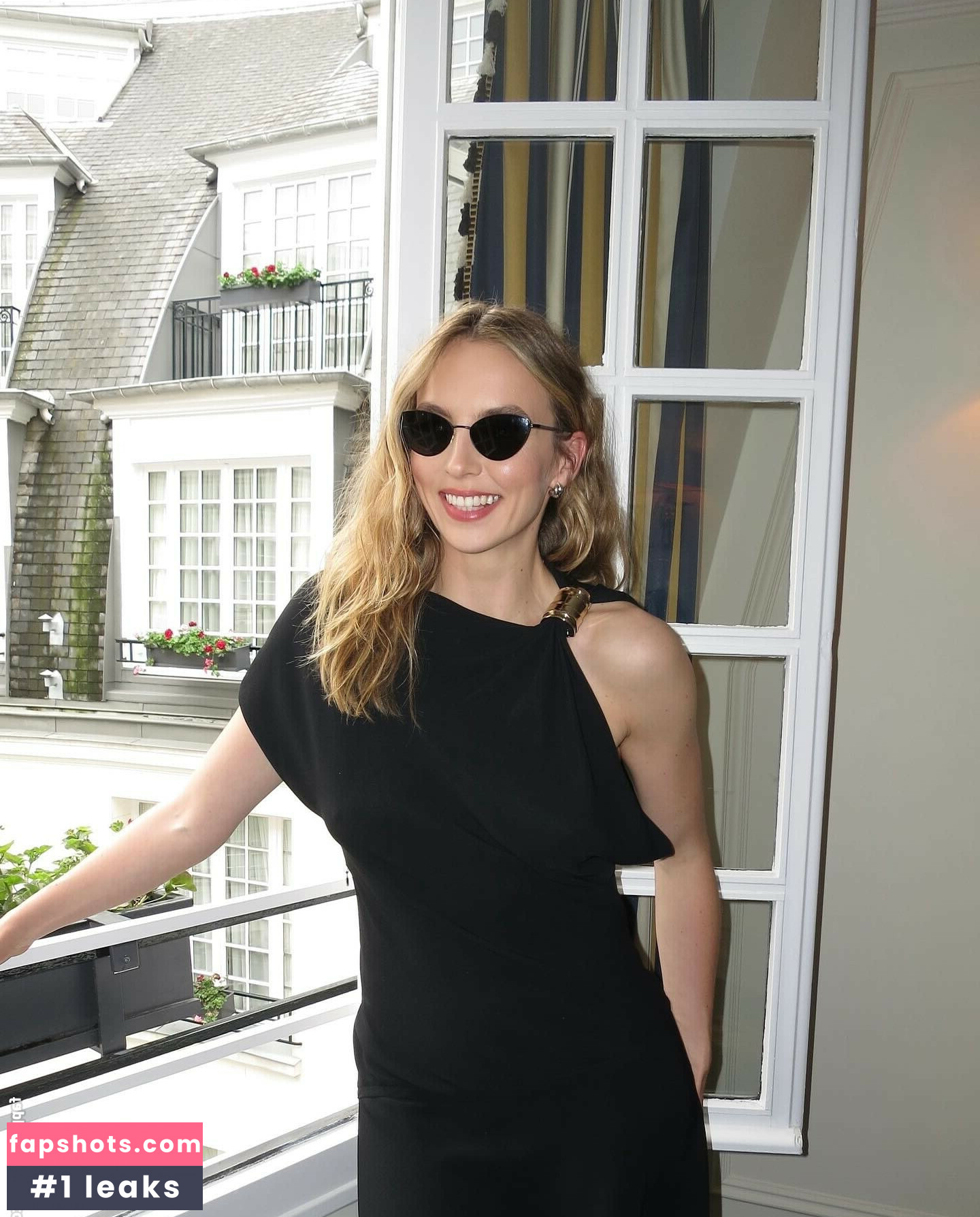 Jodie Comer gallery photo #3