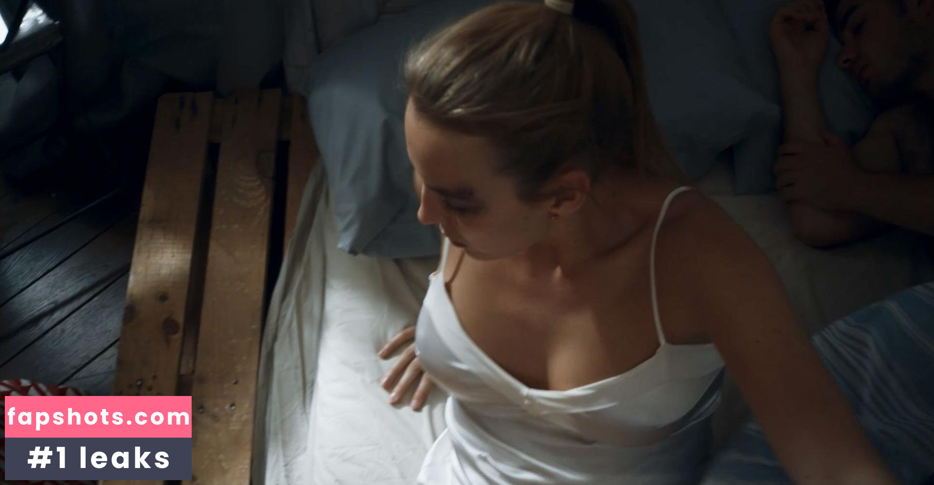 Jodie Comer gallery photo #222