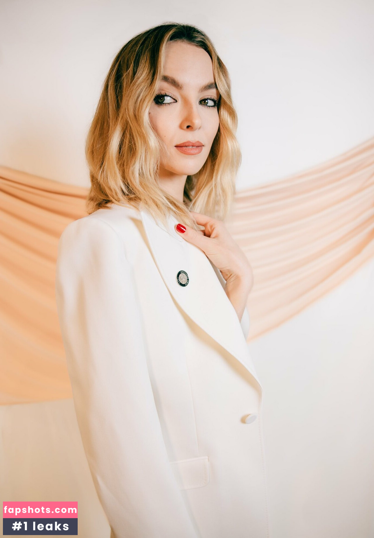 Jodie Comer gallery photo #83