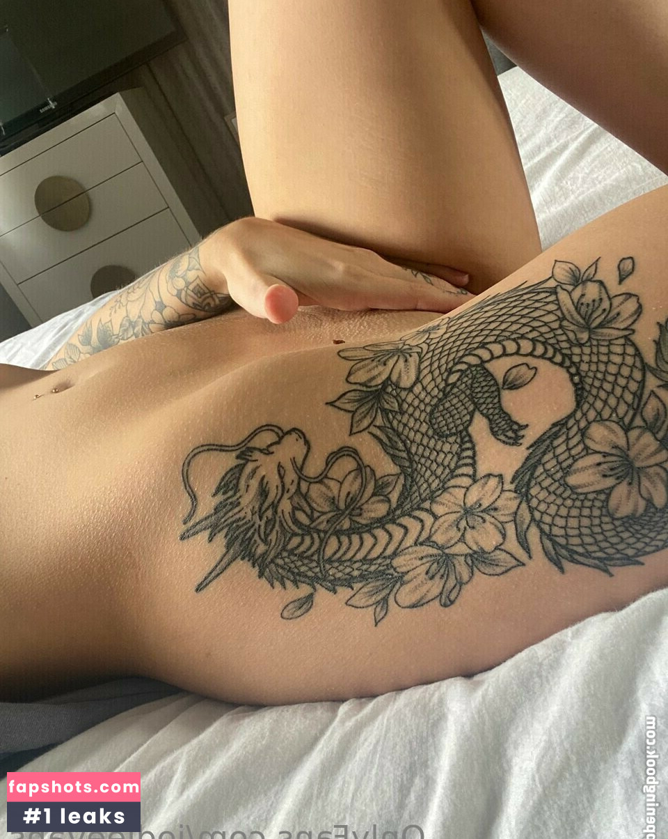 Jodie Evans gallery photo #19