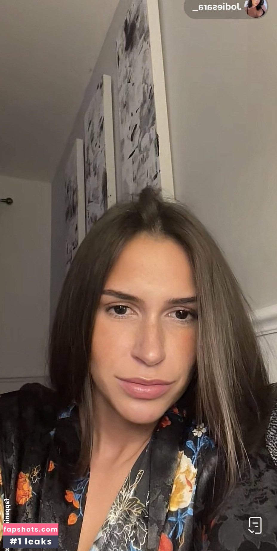 Jodie Sarah nude babe gallery