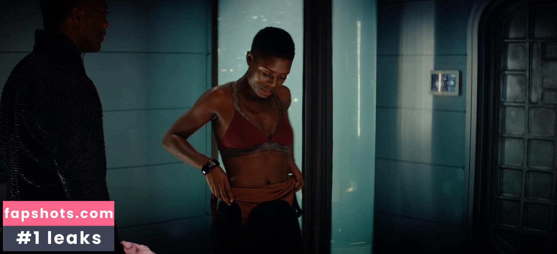 Jodie Turner-Smith nude babe gallery