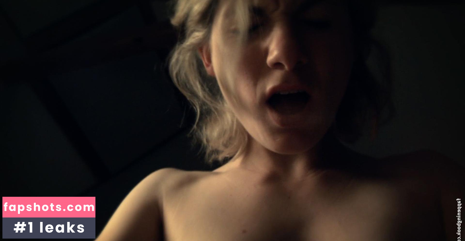 Jodie Whittaker gallery photo #17