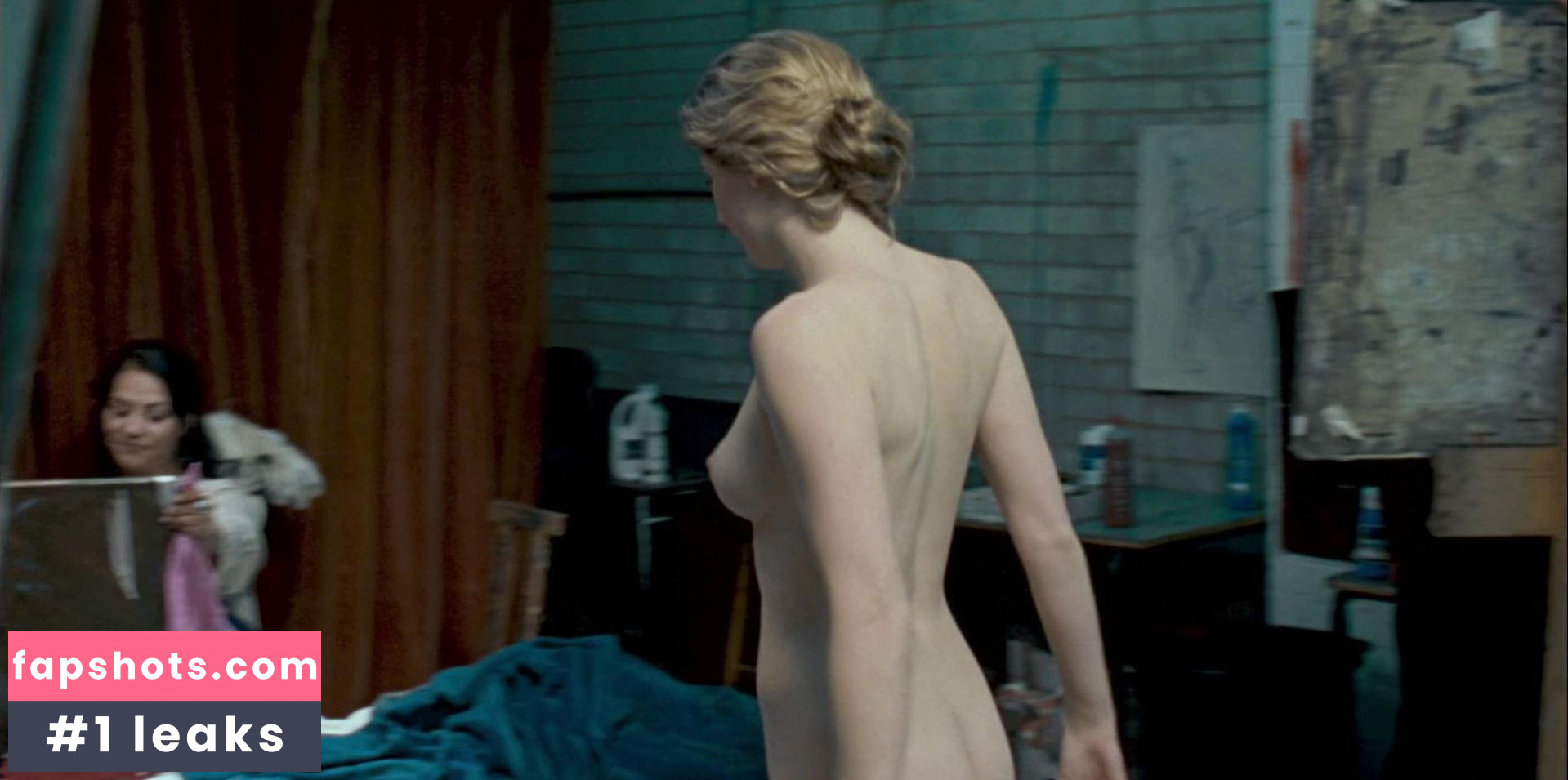 Jodie Whittaker gallery photo #20