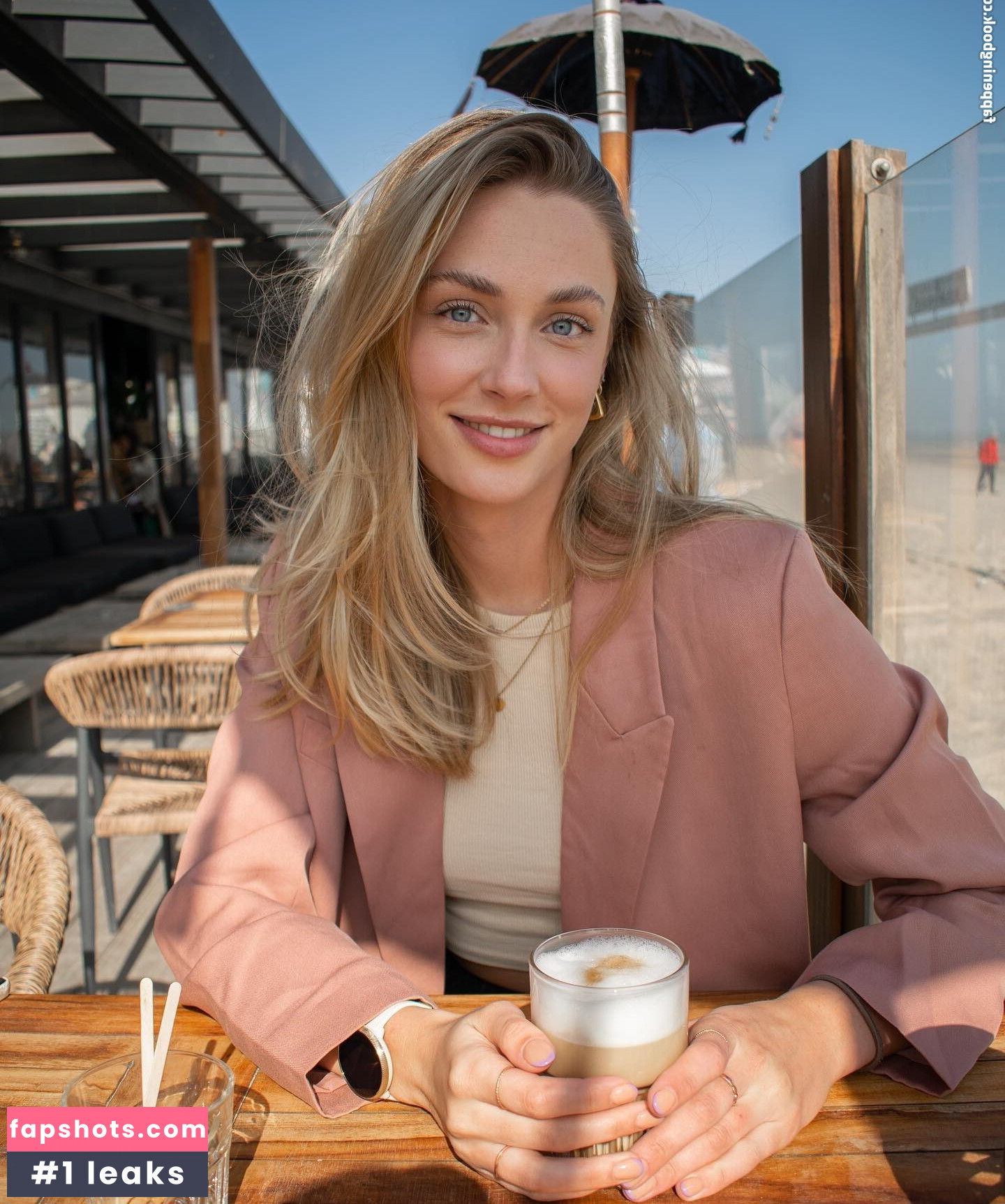 Joelle Denice gallery photo #8