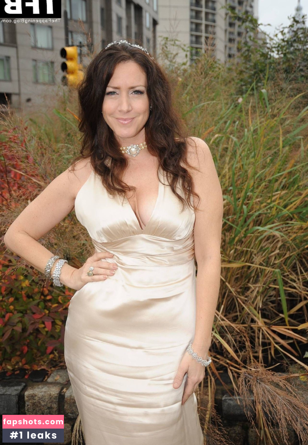 Joely Fisher gallery photo #5