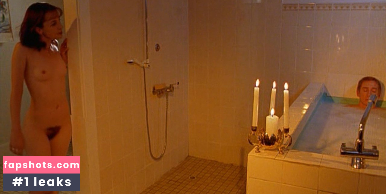 Joey Kennedy nude babe gallery