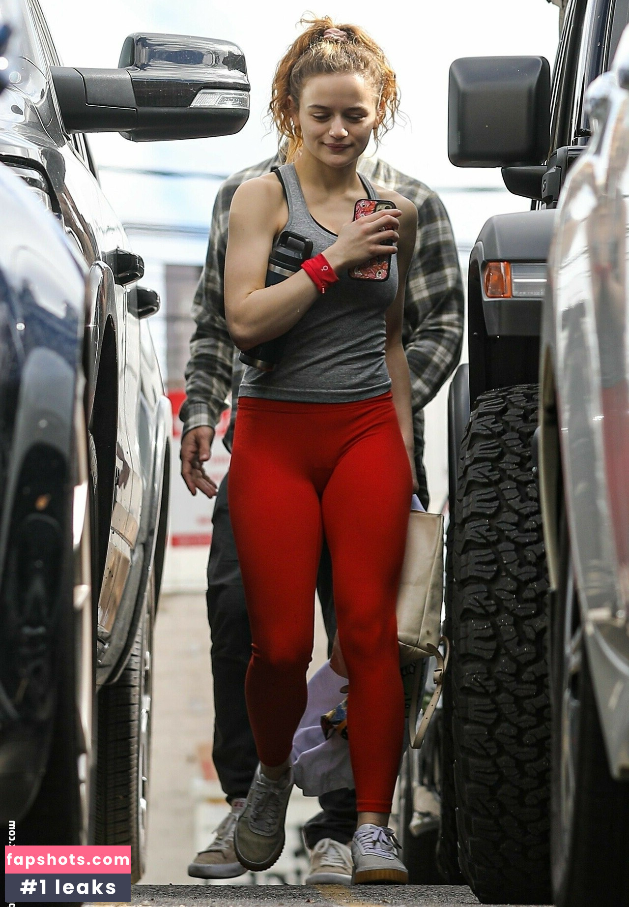 Joey King gallery photo #1026