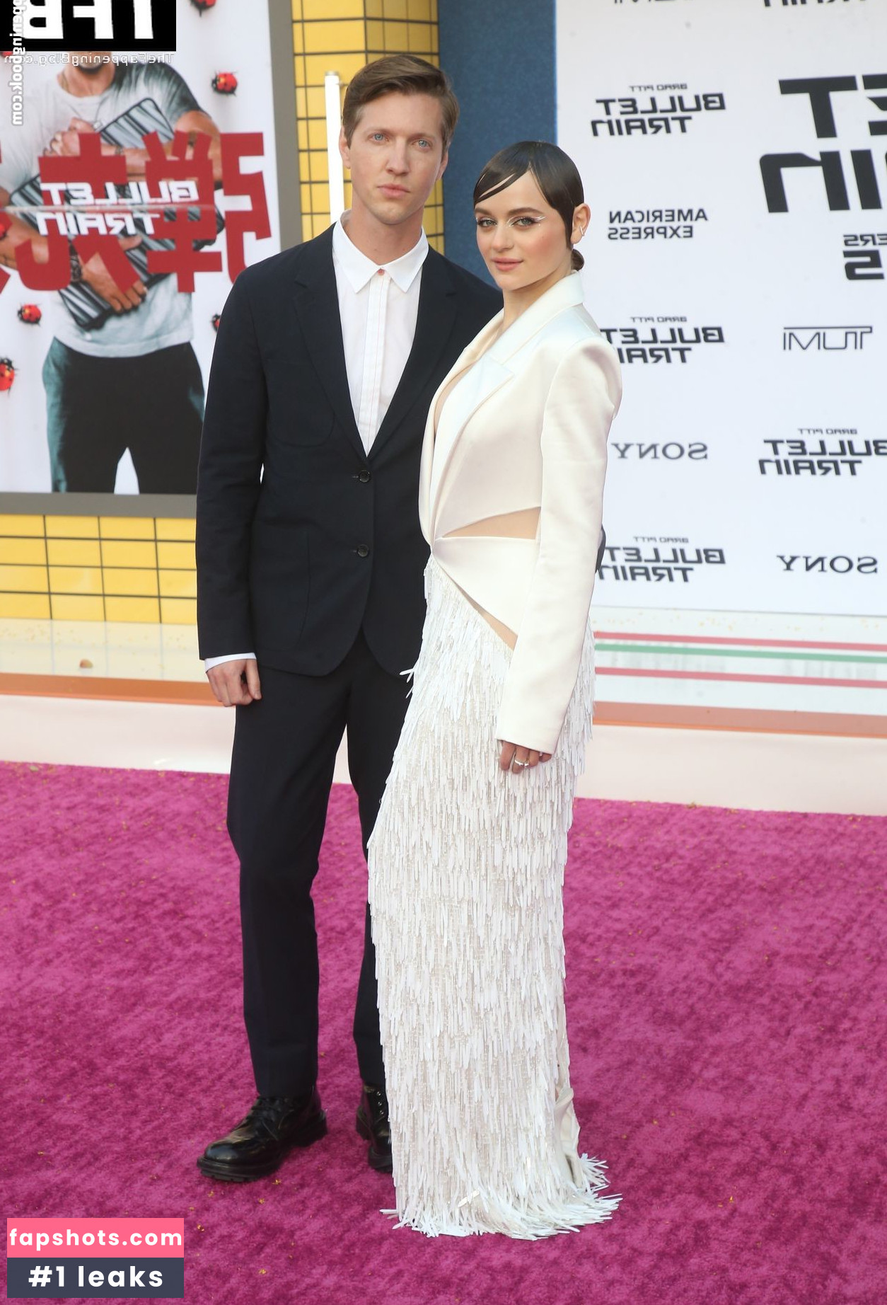 Joey King gallery photo #1074