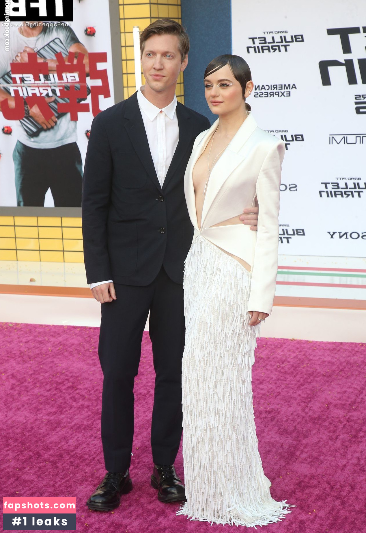 Joey King gallery photo #1076