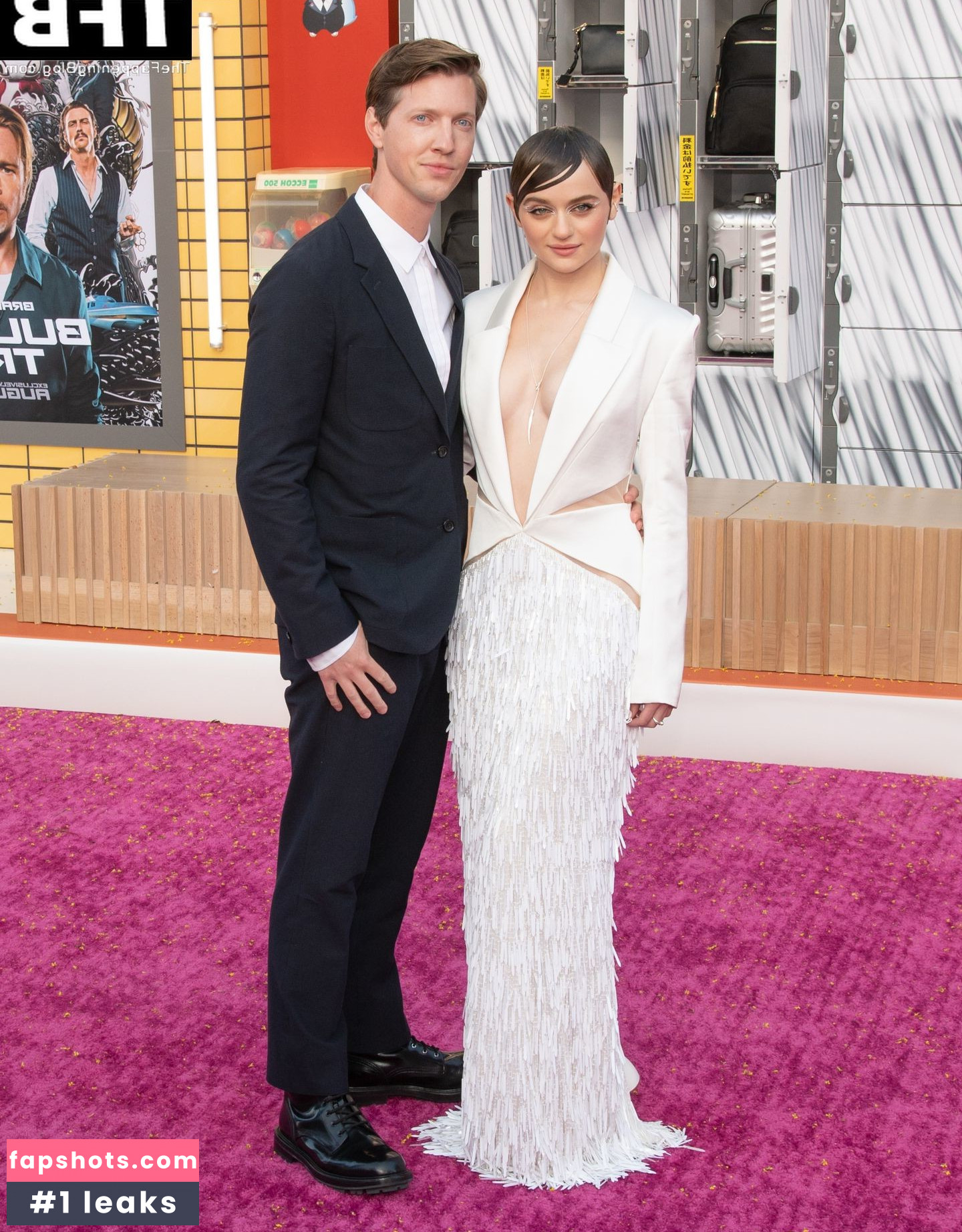 Joey King gallery photo #1081