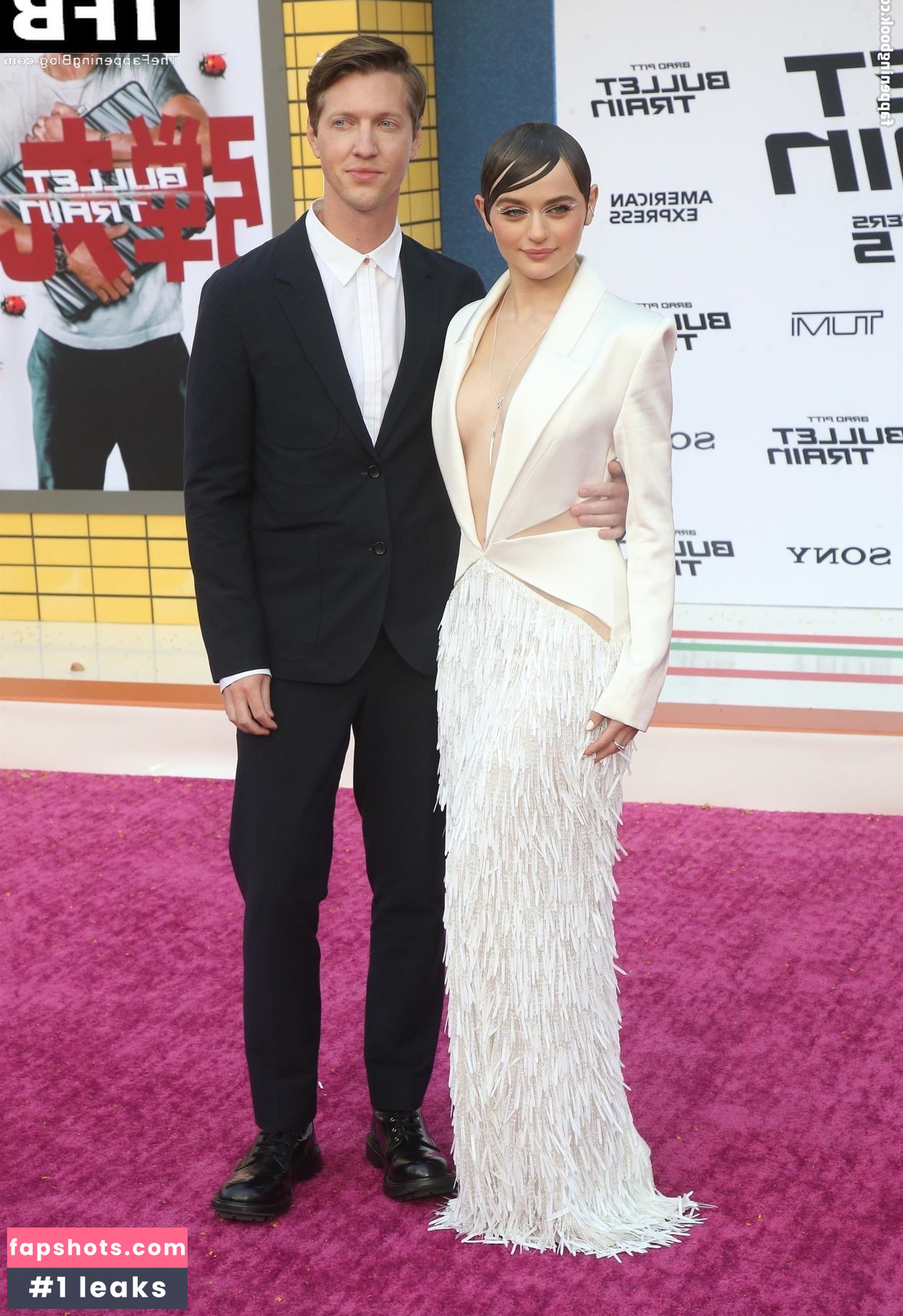 Joey King gallery photo #1131