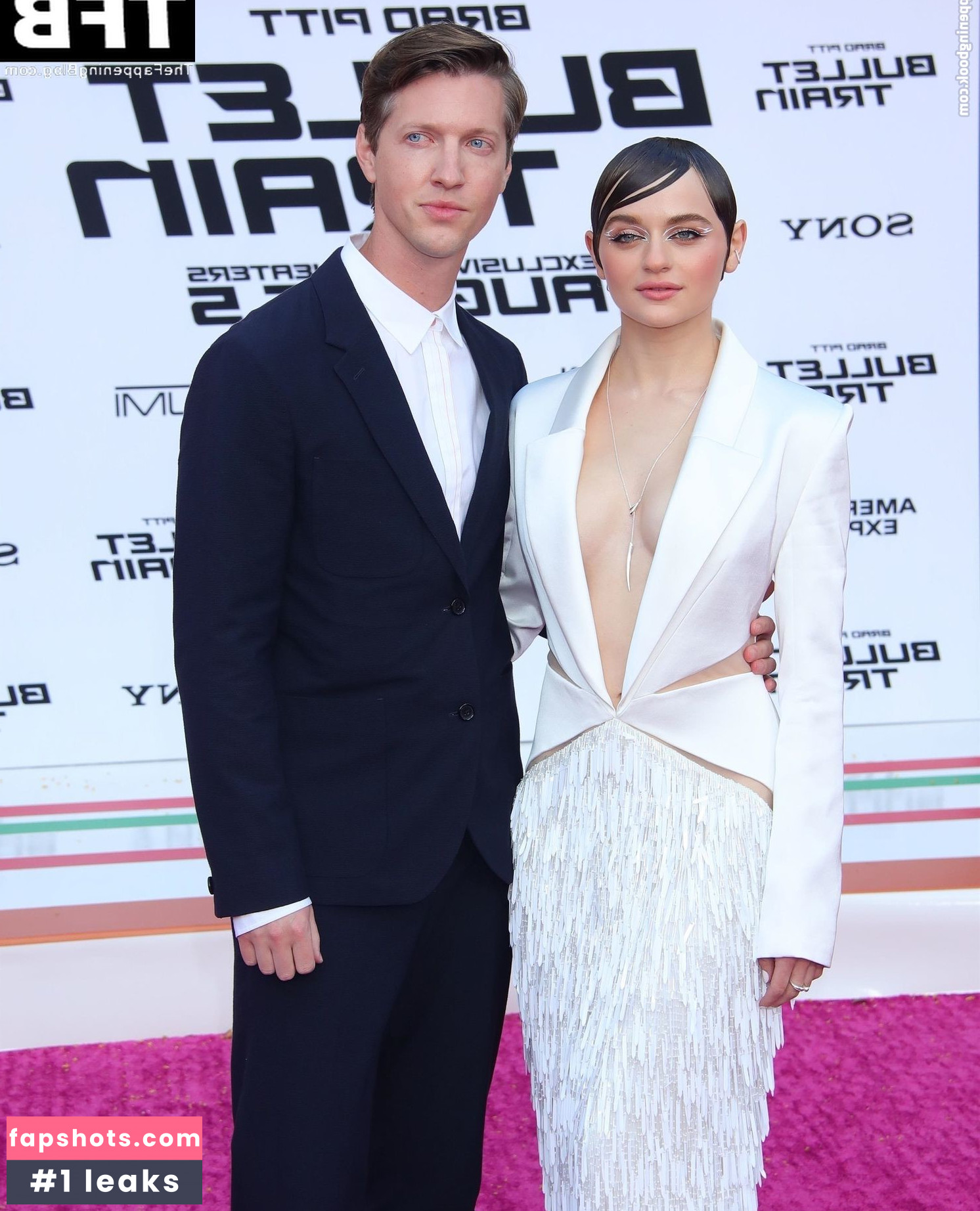 Joey King gallery photo #1142