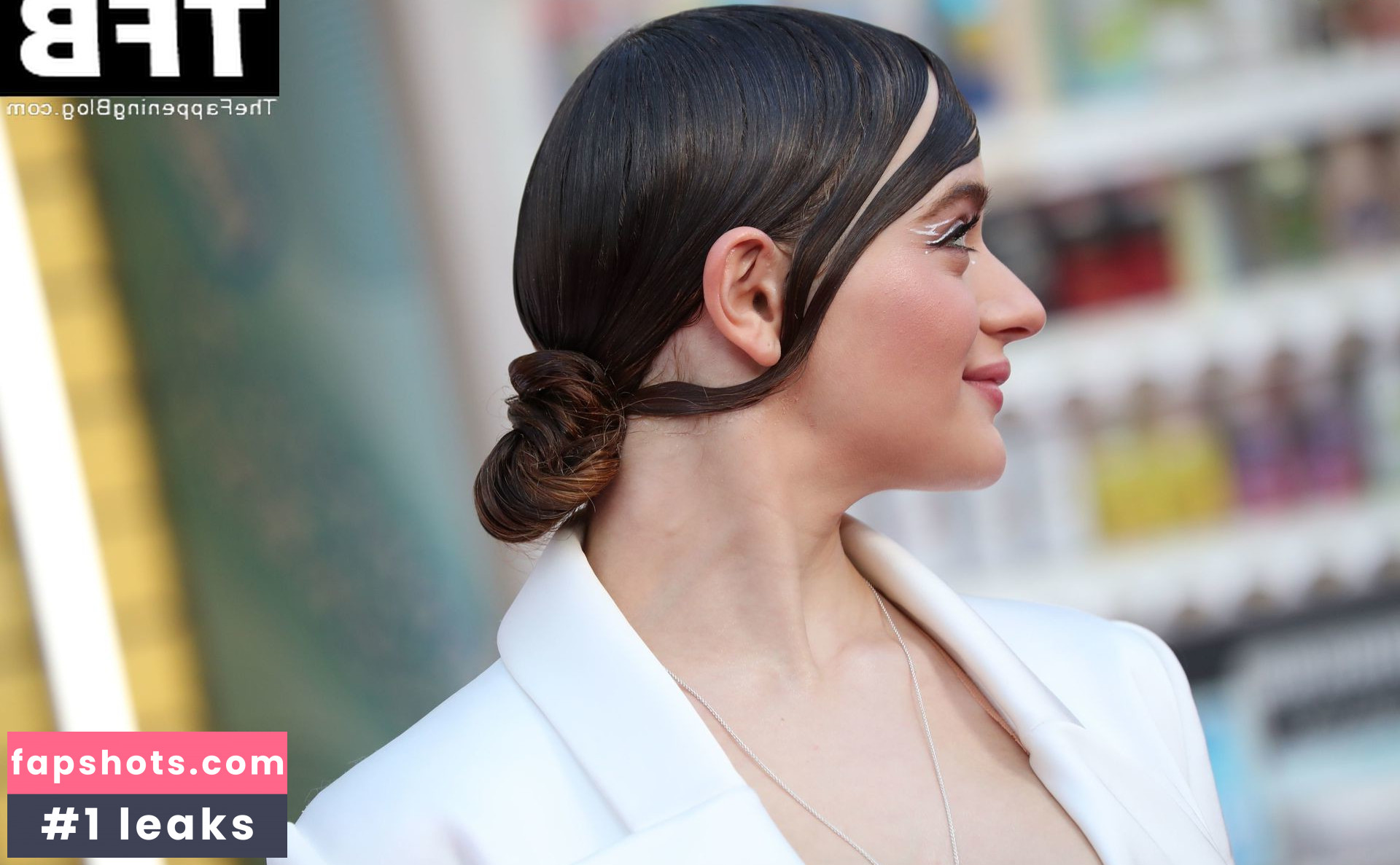 Joey King gallery photo #1160