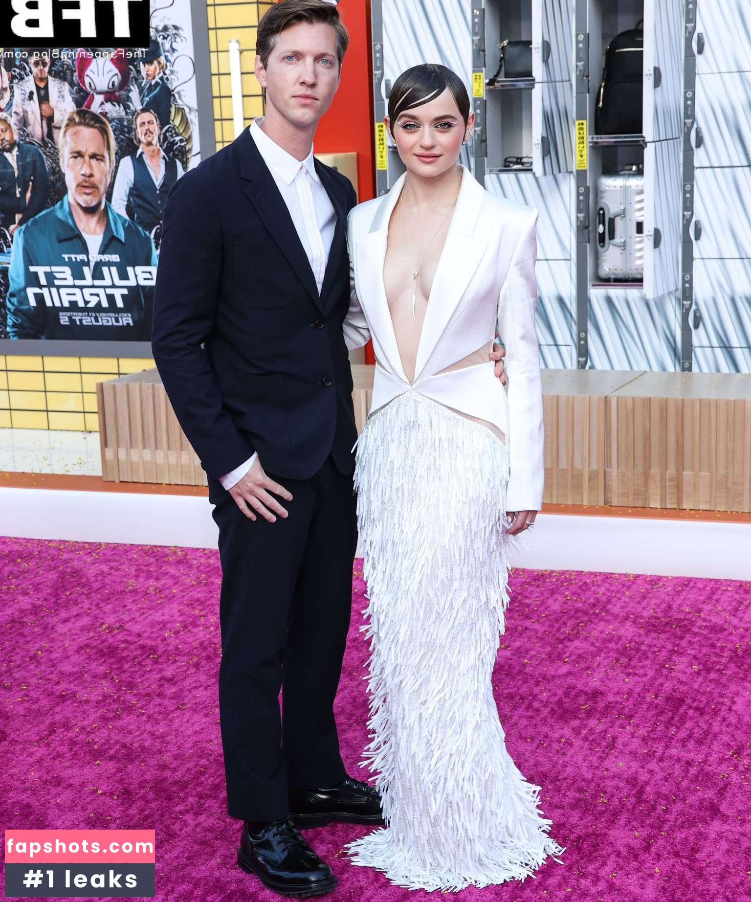 Joey King gallery photo #1194