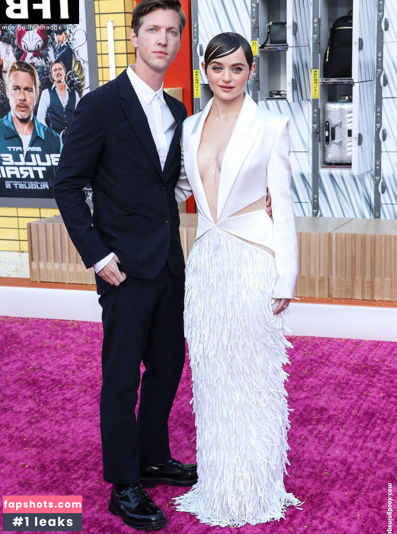 Joey King gallery photo #1195