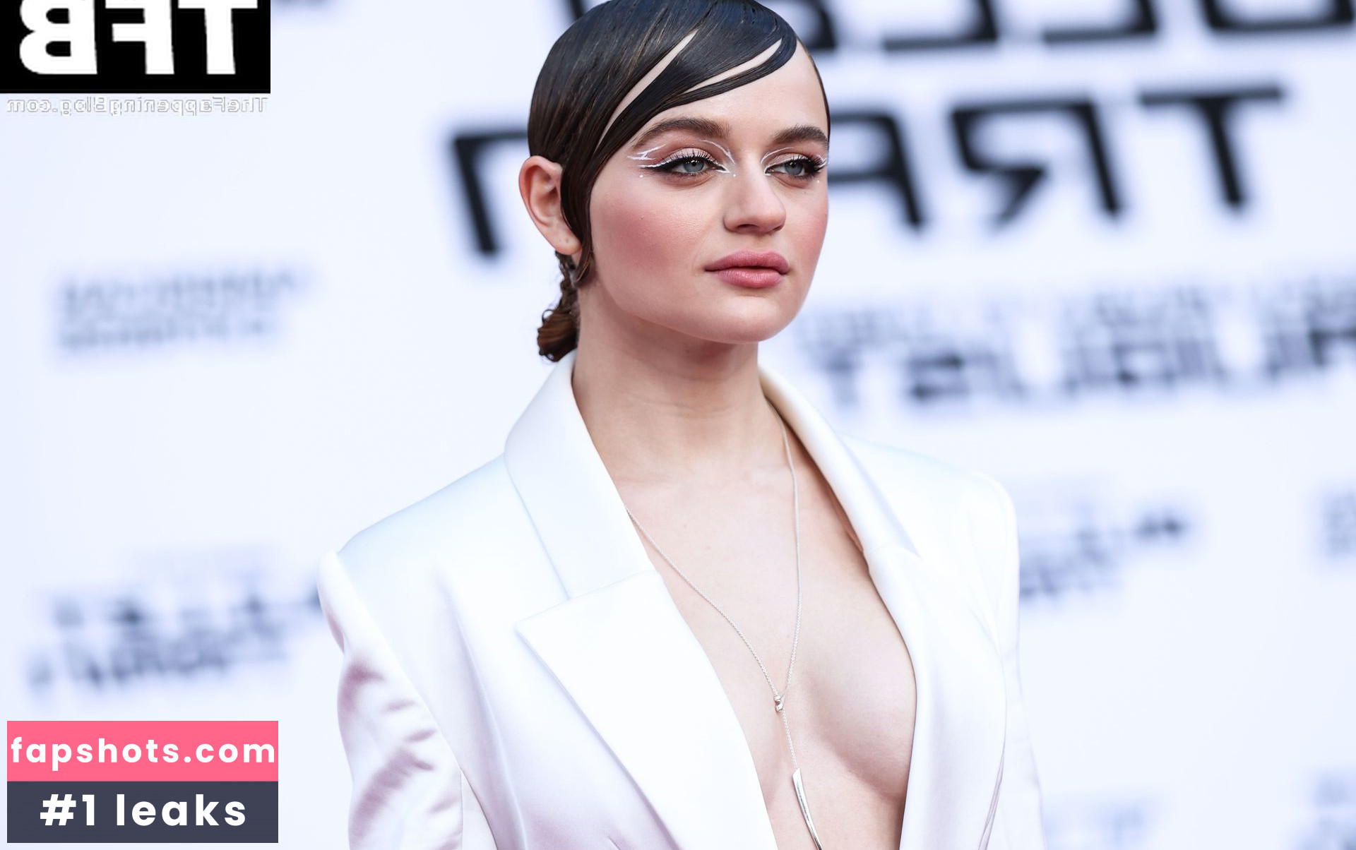 Joey King gallery photo #1200