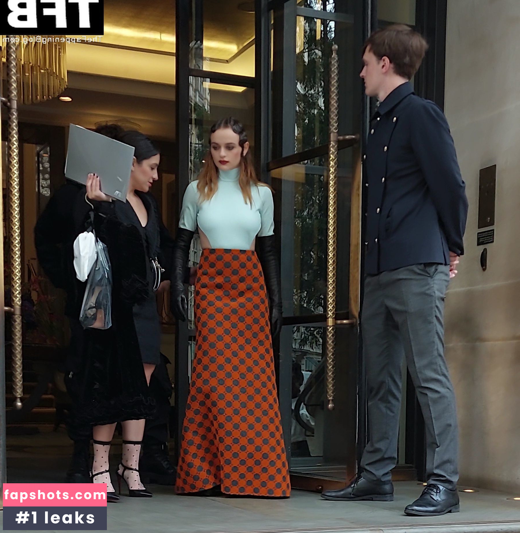 Joey King gallery photo #1289