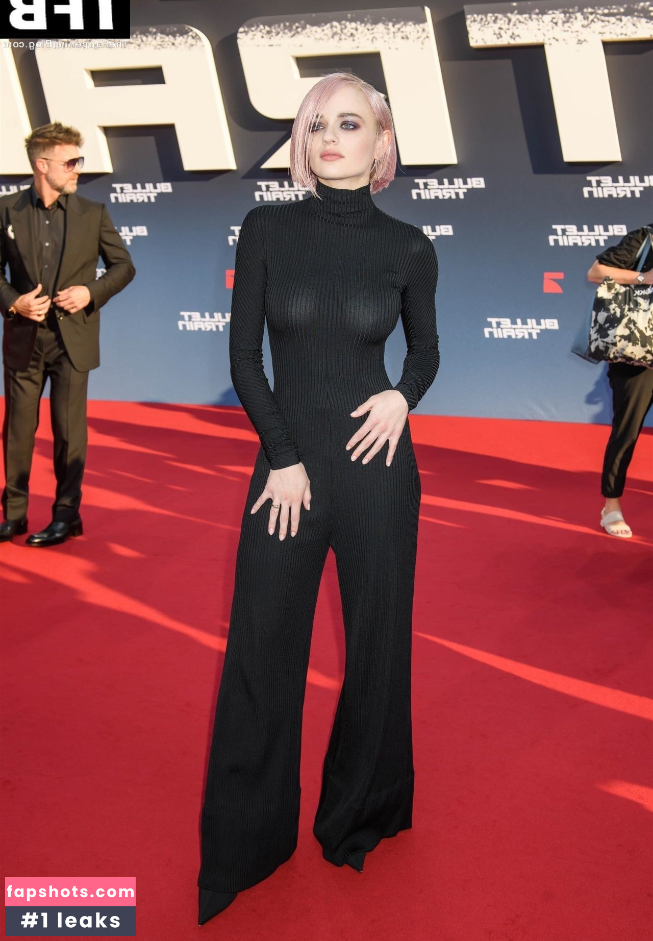 Joey King gallery photo #1386