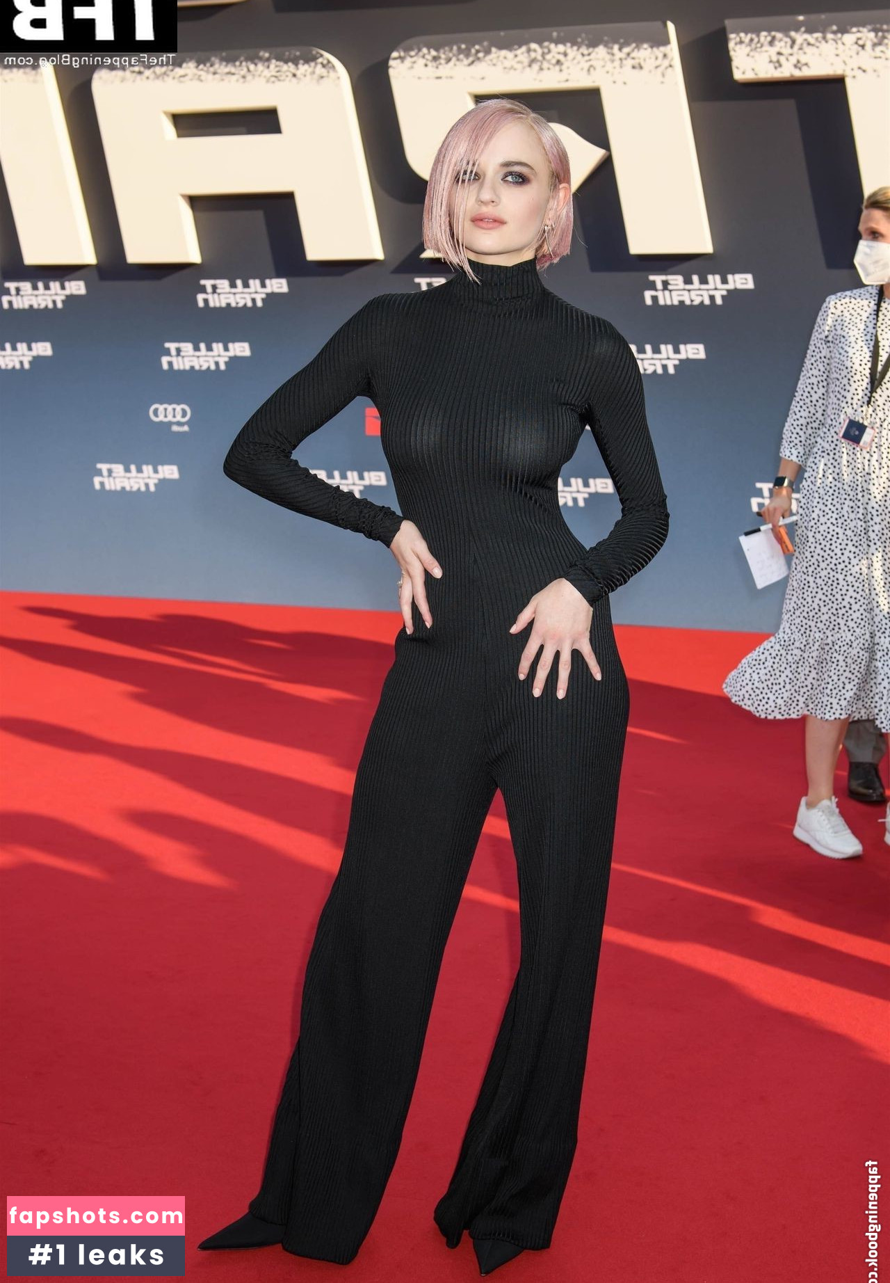 Joey King gallery photo #1398