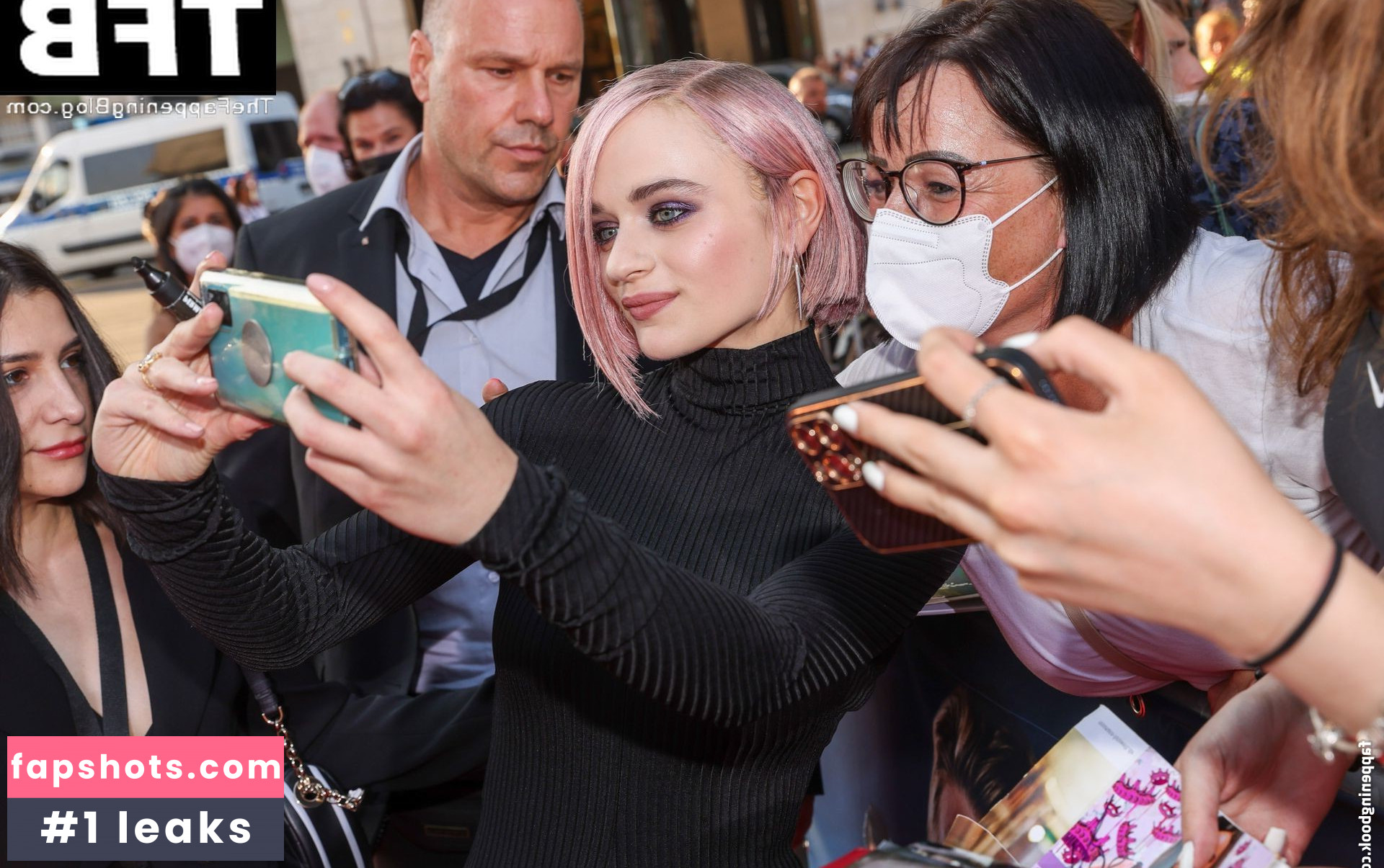 Joey King gallery photo #1443