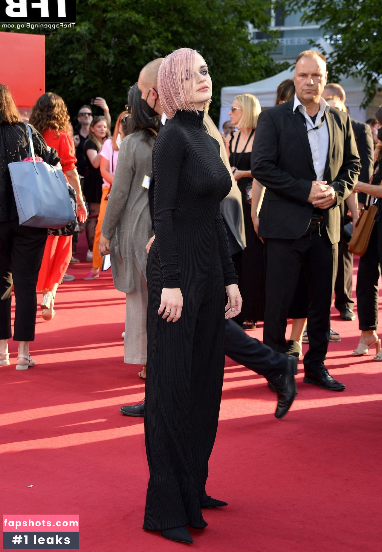 Joey King gallery photo #1458