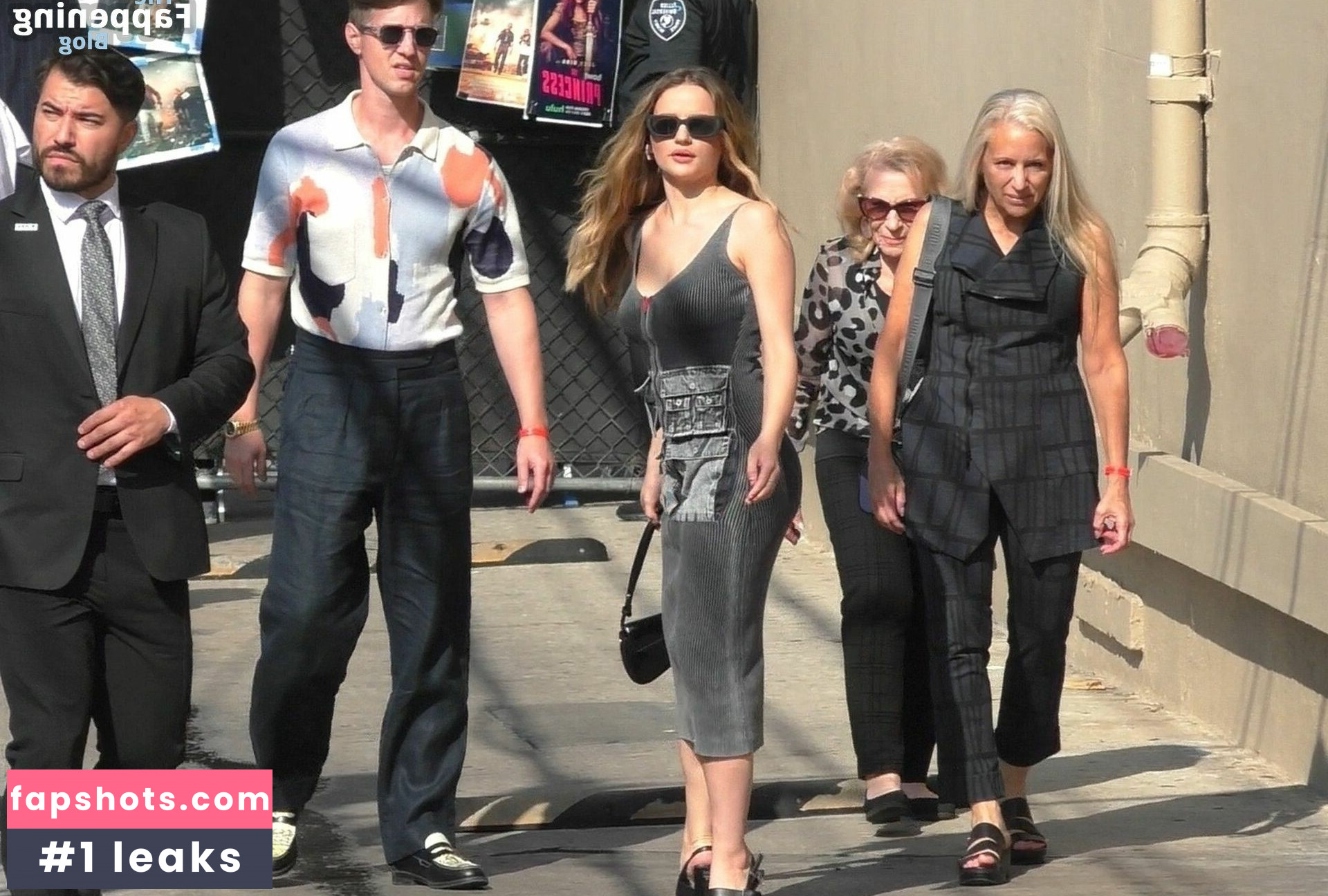 Joey King gallery photo #151