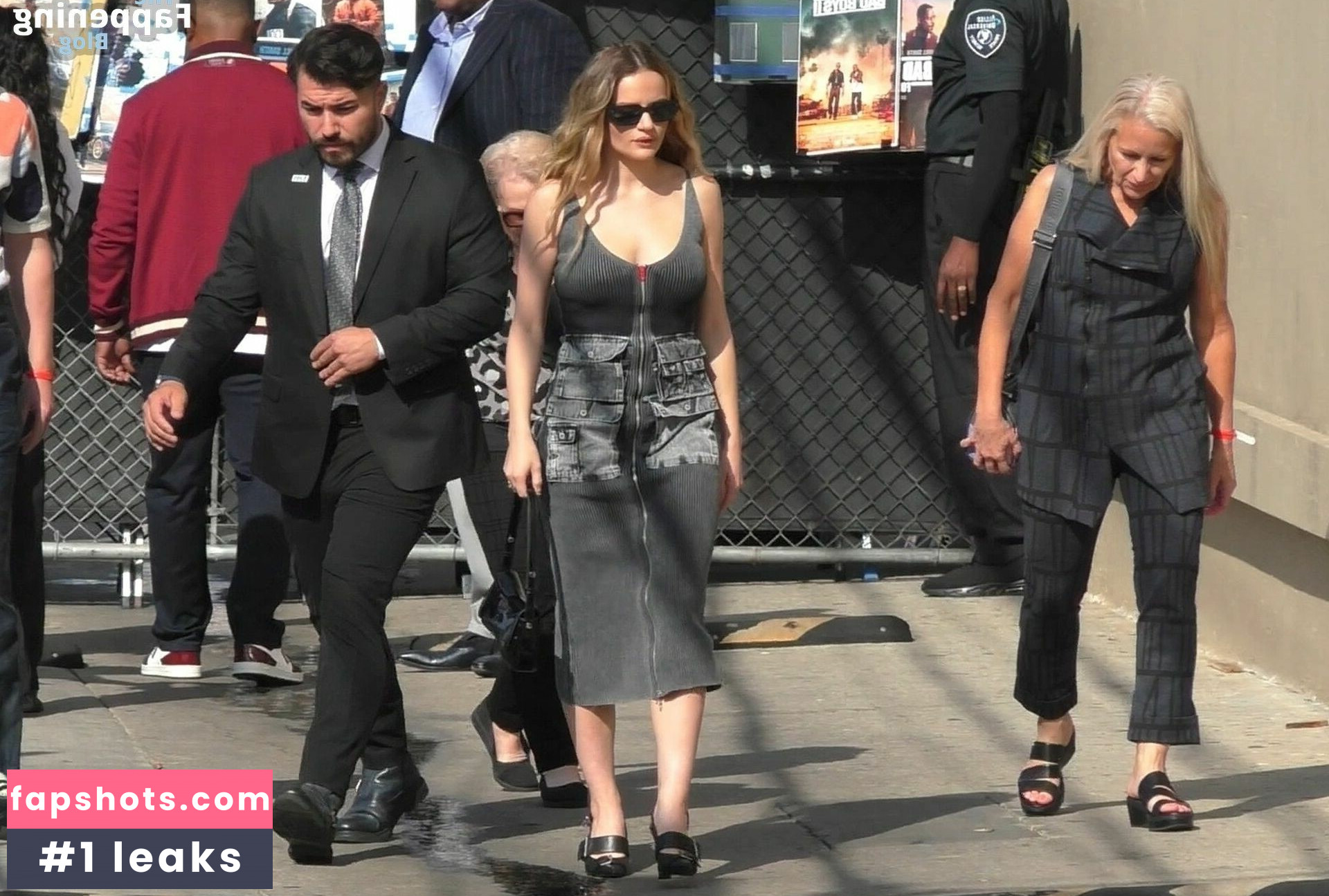 Joey King gallery photo #152