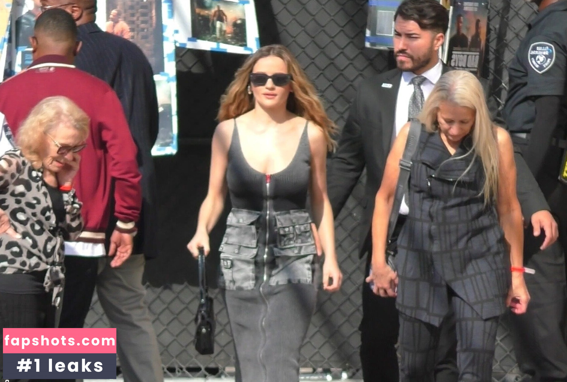 Joey King gallery photo #168