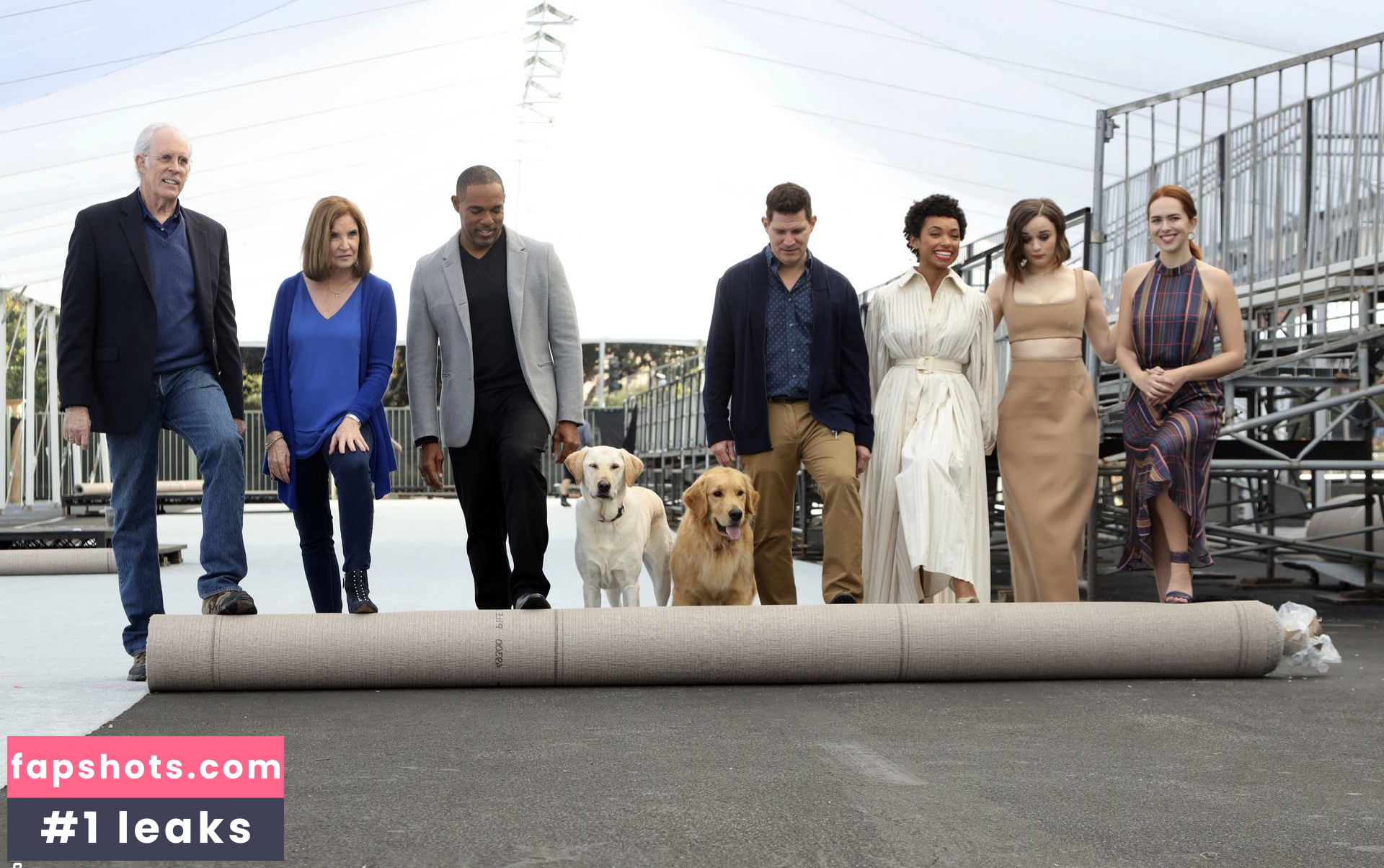 Joey King gallery photo #1682